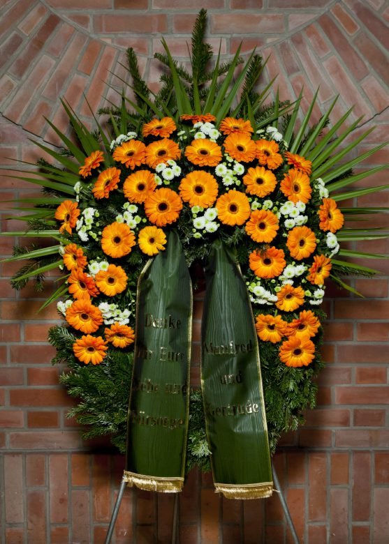 Kranz | orange – weiß — Blumen Kleissner Graz