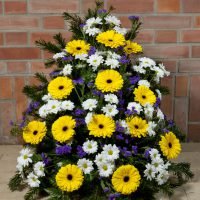 Gesteck | gelb – blau – weiß — Blumen Kleissner Graz