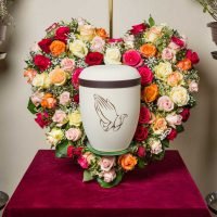 Urnen Rosenherz, Ansicht 3 — Blumen Kleissner Graz
