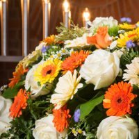 Sarggesteck | in pastell, Ansicht 3 — Blumen Kleissner Graz