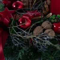 Großer Adventkranz in Rot, Ansicht 2 — Blumen Kleissner Graz