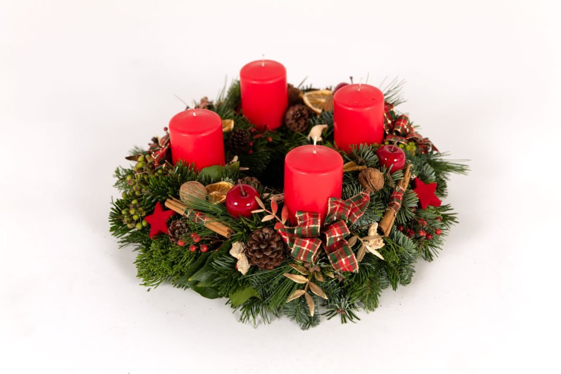 Adventkranz Klassik in Rot — Blumen Kleissner Graz