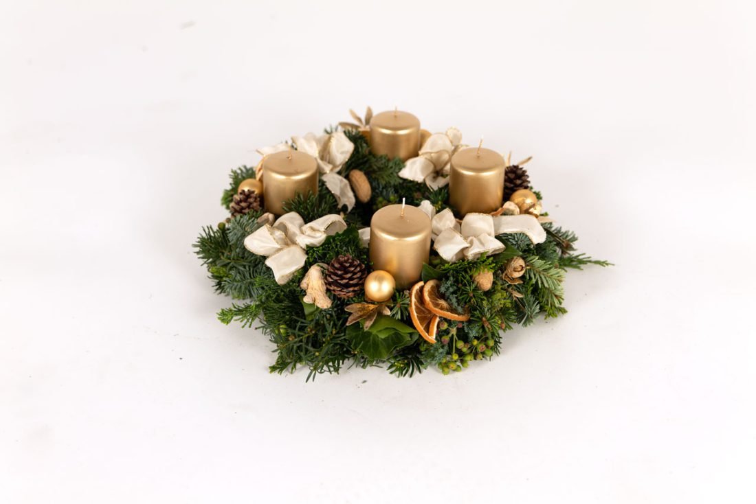 Adventkranz Klassik in Gold — Blumen Kleissner Graz